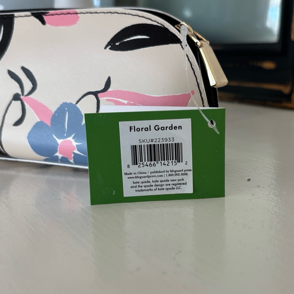 KATE SPADE Garden Floral Pencil Case with Spade Office Supplies - Picture 7 of 13